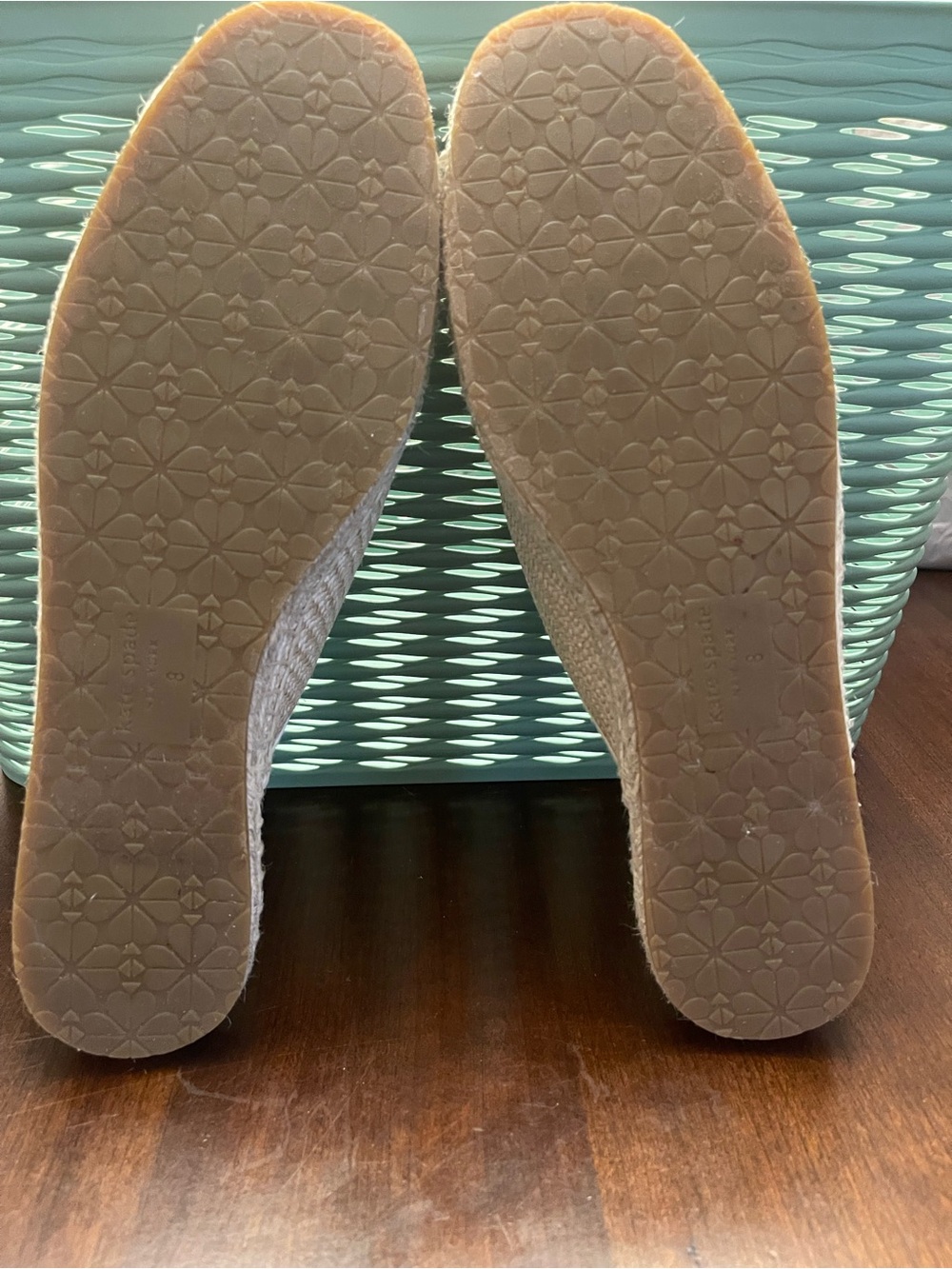 kate spade Natural Raffia Slip-On Mules with Yellow Flower Accent Size 8 - Picture 10 of 11